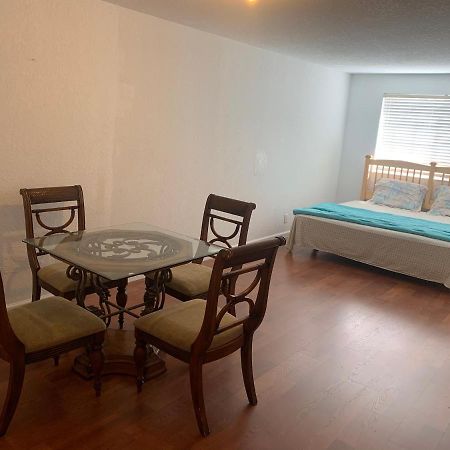 Bedroom Suite In Lauderdale Lakes Townhome Fort Lauderdale Zewnętrze zdjęcie