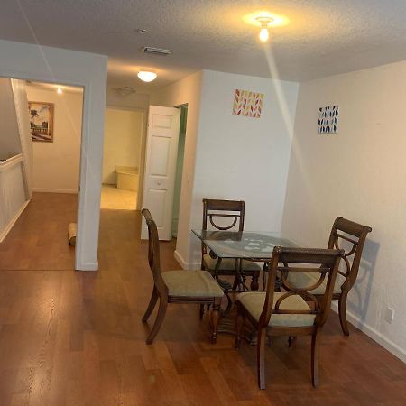 Bedroom Suite In Lauderdale Lakes Townhome Fort Lauderdale Zewnętrze zdjęcie