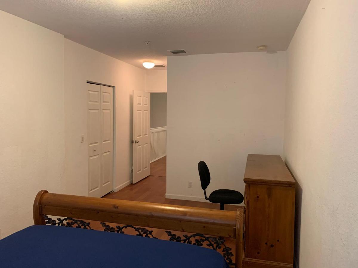 Bedroom Suite In Lauderdale Lakes Townhome Fort Lauderdale Zewnętrze zdjęcie