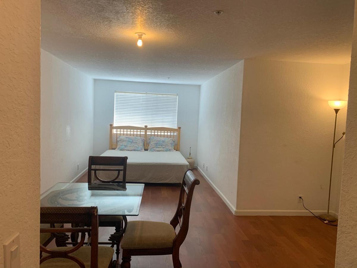 Bedroom Suite In Lauderdale Lakes Townhome Fort Lauderdale Zewnętrze zdjęcie