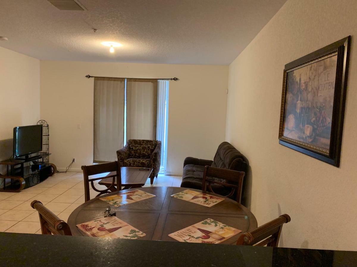 Bedroom Suite In Lauderdale Lakes Townhome Fort Lauderdale Zewnętrze zdjęcie